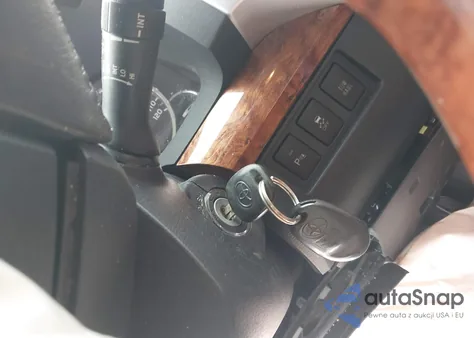 2014 Toyota Tundra 1794 5.7L V8 z USA, uszkodzony, nr VIN 5TFAW5F17EX359411